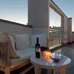 White Con Parcheggio Privato ベッド・アンド・ブレックファスト 4*