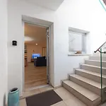 White Con Parcheggio Privato ポルト・チェザーレオ