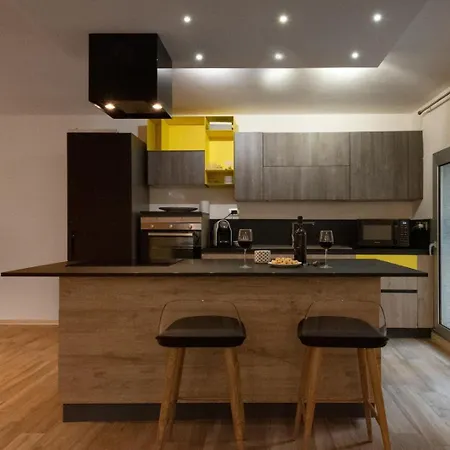Bed and breakfast White 4*