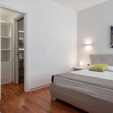 Couette-café White Con Parcheggio Privato