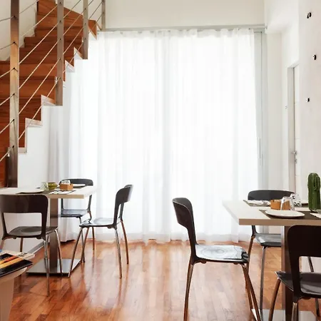 Couette-café White Con Parcheggio Privato