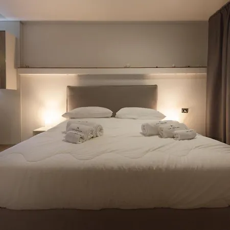 Panzió White Con Parcheggio Privato 4*