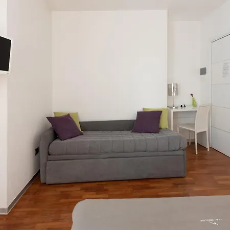 White Con Parcheggio Privato Couette-café Porto Cesareo