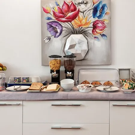 White Con Parcheggio Privato