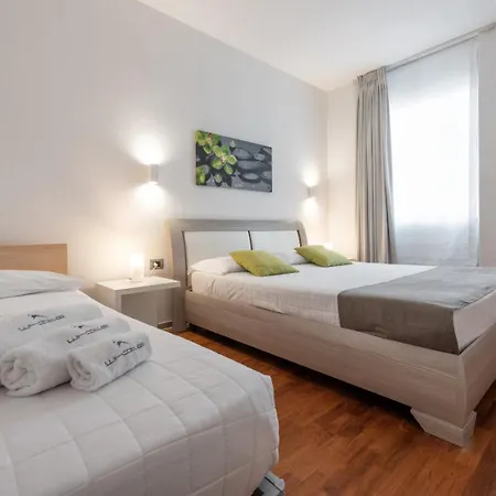 Panzió White Con Parcheggio Privato 4*