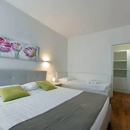 Panzió White Con Parcheggio Privato 4*