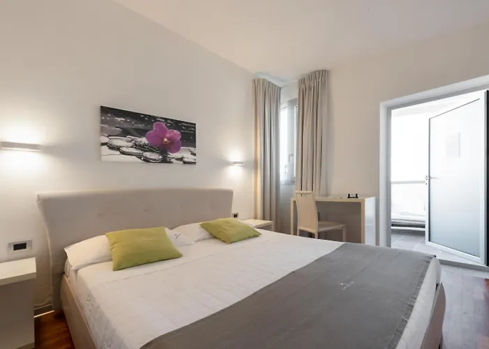 White Con Parcheggio Privato Bed & Breakfast Porto Cesareo
